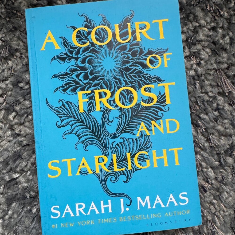 A Court of Frost and Starlight Sarah J Maas Paperback